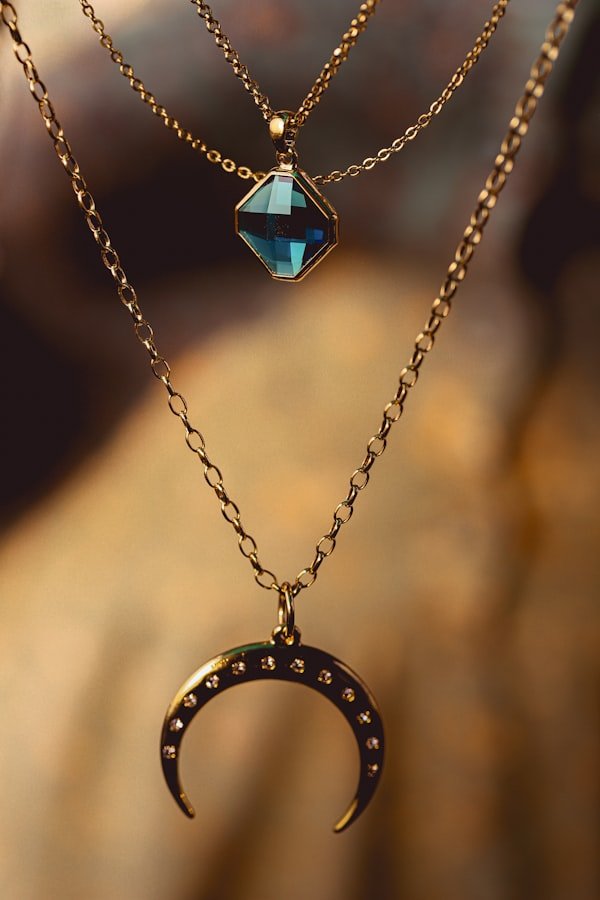 Statement necklace