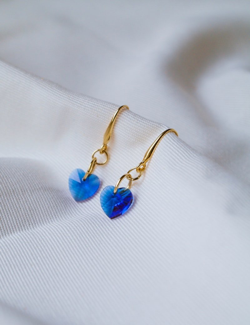 Kundan Emerald Drop Earrings